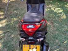 https://riyasewana.com/uploads/tvs-ntorq-1914023513923.jpg