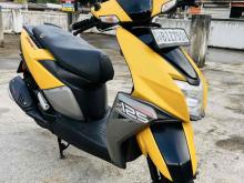 https://riyasewana.com/uploads/tvs-ntorq-2119482424252.jpg