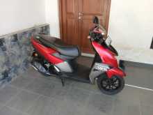 https://riyasewana.com/uploads/tvs-ntorq-212351513773.jpg