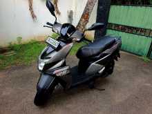 https://riyasewana.com/uploads/tvs-ntorq-231908304192.jpg
