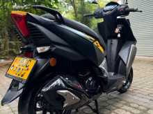 https://riyasewana.com/uploads/tvs-ntorq-race-1020251113212.jpg