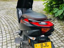 https://riyasewana.com/uploads/tvs-ntorq-race-1418145819694.jpg