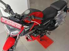 https://riyasewana.com/uploads/tvs-raider-71114125003.jpg