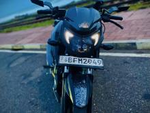 https://riyasewana.com/uploads/tvs-rtr-200-1923491224281.jpg