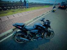 https://riyasewana.com/uploads/tvs-rtr-200-1923491324134.jpg