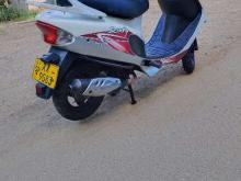 https://riyasewana.com/uploads/tvs-scooter-231645316324.jpg