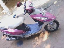 https://riyasewana.com/uploads/tvs-scooter-81636236065.jpg