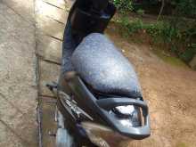 https://riyasewana.com/uploads/tvs-scooty-1215111513503.jpg