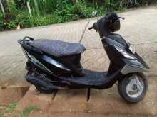 https://riyasewana.com/uploads/tvs-scooty-1215111514004.jpg