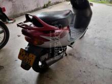 https://riyasewana.com/uploads/tvs-scooty-pep-15103731474360.jpg