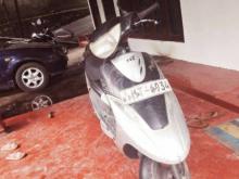 https://riyasewana.com/uploads/tvs-scooty-pep-24924381303113.jpg