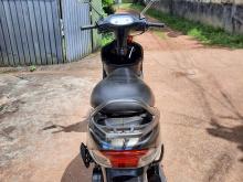 https://riyasewana.com/uploads/tvs-scooty-pep-3013442719666.jpg
