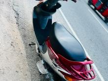 https://riyasewana.com/uploads/tvs-scooty-pop-39171519306.jpg