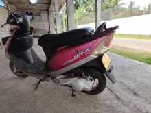 https://riyasewana.com/uploads/tvs-scooty-streak-101828421173.jpg