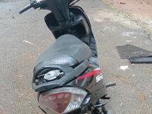 https://riyasewana.com/uploads/tvs-scooty-streak-199322319023.jpg