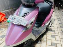 https://riyasewana.com/uploads/tvs-scooty-streak-2113442213203.jpg