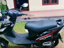 https://riyasewana.com/uploads/tvs-scooty-streak-2711045813314.jpg