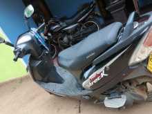 https://riyasewana.com/uploads/tvs-scooty-streak-2910434413464.jpg