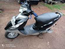 https://riyasewana.com/uploads/tvs-scooty-streak-318003513072.jpg