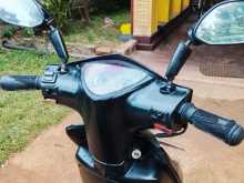 https://riyasewana.com/uploads/tvs-scooty-streck-1117190013404.jpg