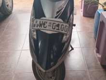 https://riyasewana.com/uploads/tvs-scooty-streek-11018421803.jpg