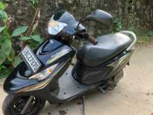 https://riyasewana.com/uploads/tvs-scooty-zest-1223430813382.jpg