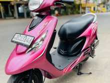 https://riyasewana.com/uploads/tvs-scooty-zest-21131121083.jpg