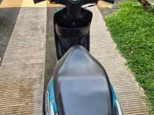 https://riyasewana.com/uploads/tvs-scooty-zest-221947391043.jpg