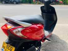 https://riyasewana.com/uploads/tvs-scooty-zest-251212171494.jpg