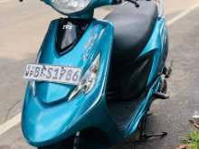 https://riyasewana.com/uploads/tvs-scooty-zest-81501081942.jpg