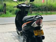 https://riyasewana.com/uploads/tvs-streak-101741481415.jpg