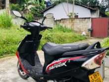 https://riyasewana.com/uploads/tvs-streak-1514290313093.jpg