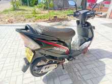 https://riyasewana.com/uploads/tvs-streak-1915275913583.jpg