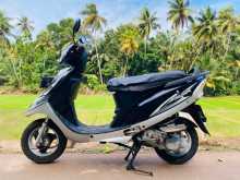 https://riyasewana.com/uploads/tvs-streak-2023290613863.jpg