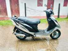 https://riyasewana.com/uploads/tvs-streak-2412243522332.jpg