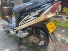 https://riyasewana.com/uploads/tvs-streak-261103454953.jpg