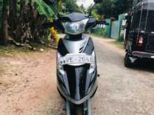 https://riyasewana.com/uploads/tvs-streak-279201413693.jpg