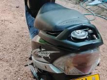 https://riyasewana.com/uploads/tvs-streak-291456346646.jpg