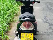 https://riyasewana.com/uploads/tvs-streak-292035024893.jpg