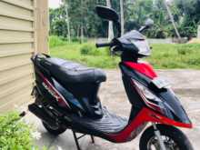 TVS Scooty Streak 2012 Motorbike