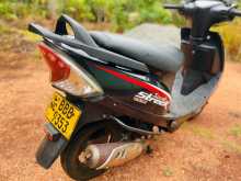 https://riyasewana.com/uploads/tvs-streak-312154913672.jpg
