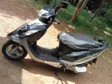 https://riyasewana.com/uploads/tvs-streak-31754134383.jpg