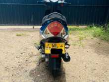 https://riyasewana.com/uploads/tvs-streak-411463213394.jpg