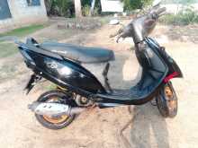 https://riyasewana.com/uploads/tvs-streak-47571013774.jpg