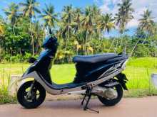 https://riyasewana.com/uploads/tvs-streak-59305813514.jpg