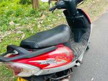 https://riyasewana.com/uploads/tvs-streak-610475513682.jpg