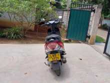 https://riyasewana.com/uploads/tvs-streak-611083122702.jpg