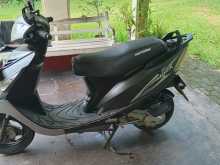 https://riyasewana.com/uploads/tvs-streak-611084713414.jpg