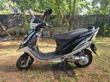 https://riyasewana.com/uploads/tvs-streak-scooty-37165913143.jpg