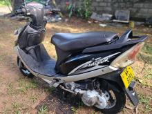 https://riyasewana.com/uploads/tvs-streak-scooty-37172119775.jpg